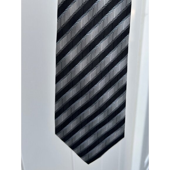 Men Silk Ties Set Of 3 - Classic Stripes & Geometric Patterns - Picture 3 of 10